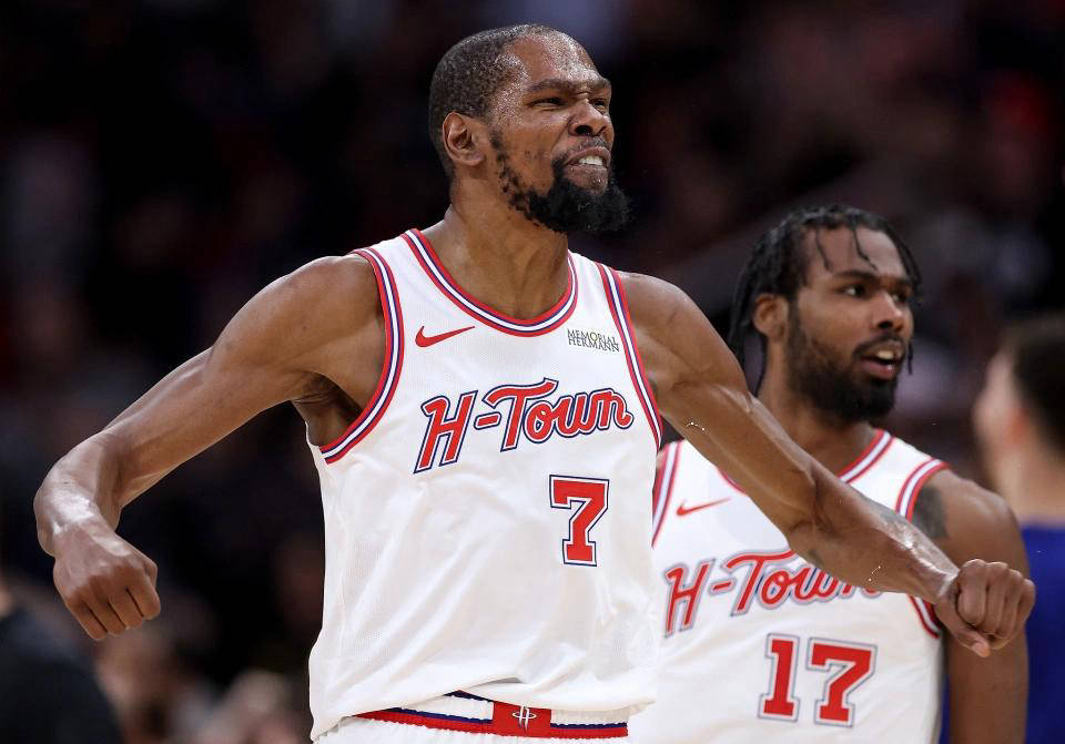 中国九游体育-包含字母哥在勇士比赛中出色防守费耶诺德伤情更新备战法国杯，网友：赛后曼联备战荷甲的词条